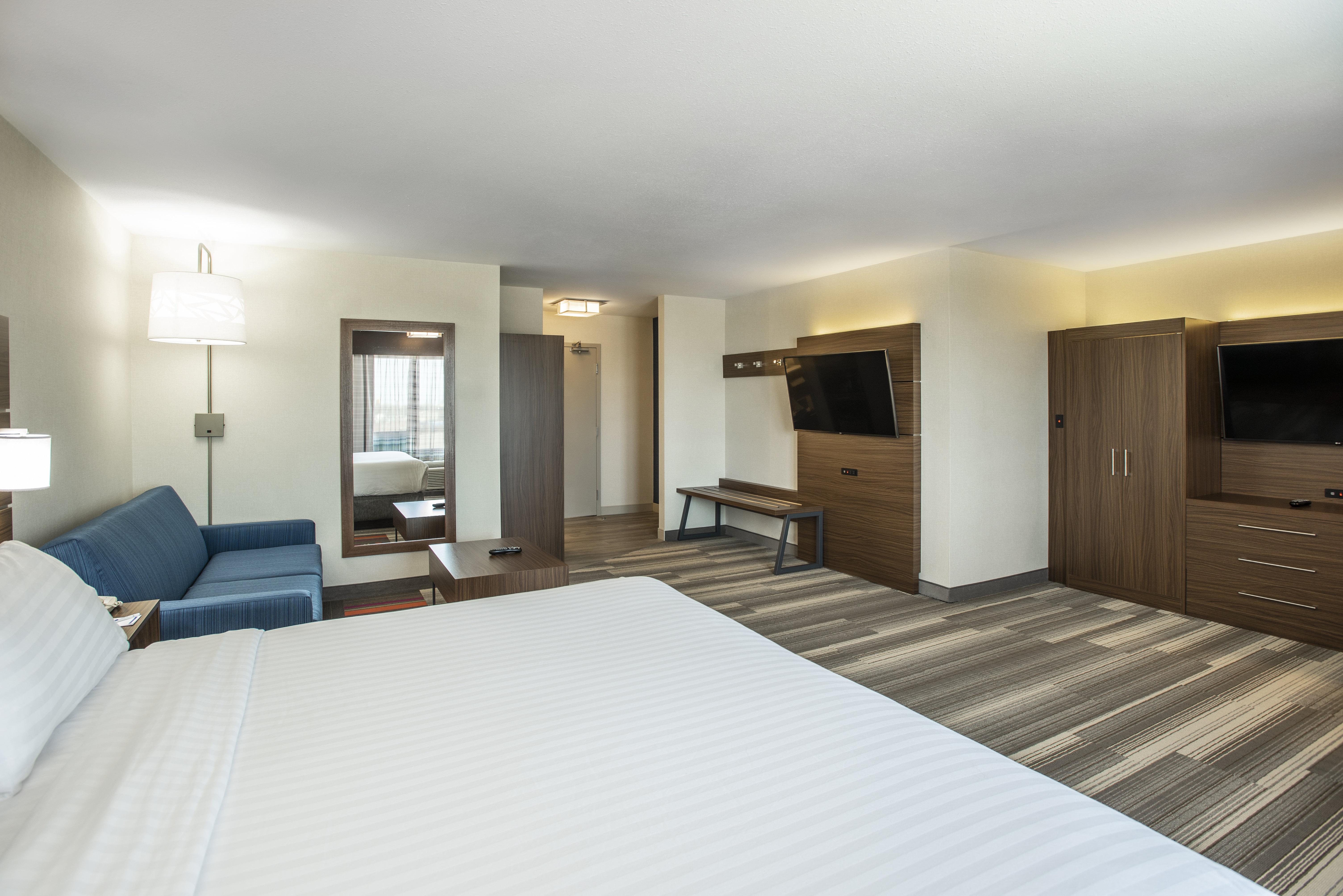Holiday Inn Express & Suites Medicine Hat By Ihg Екстер'єр фото