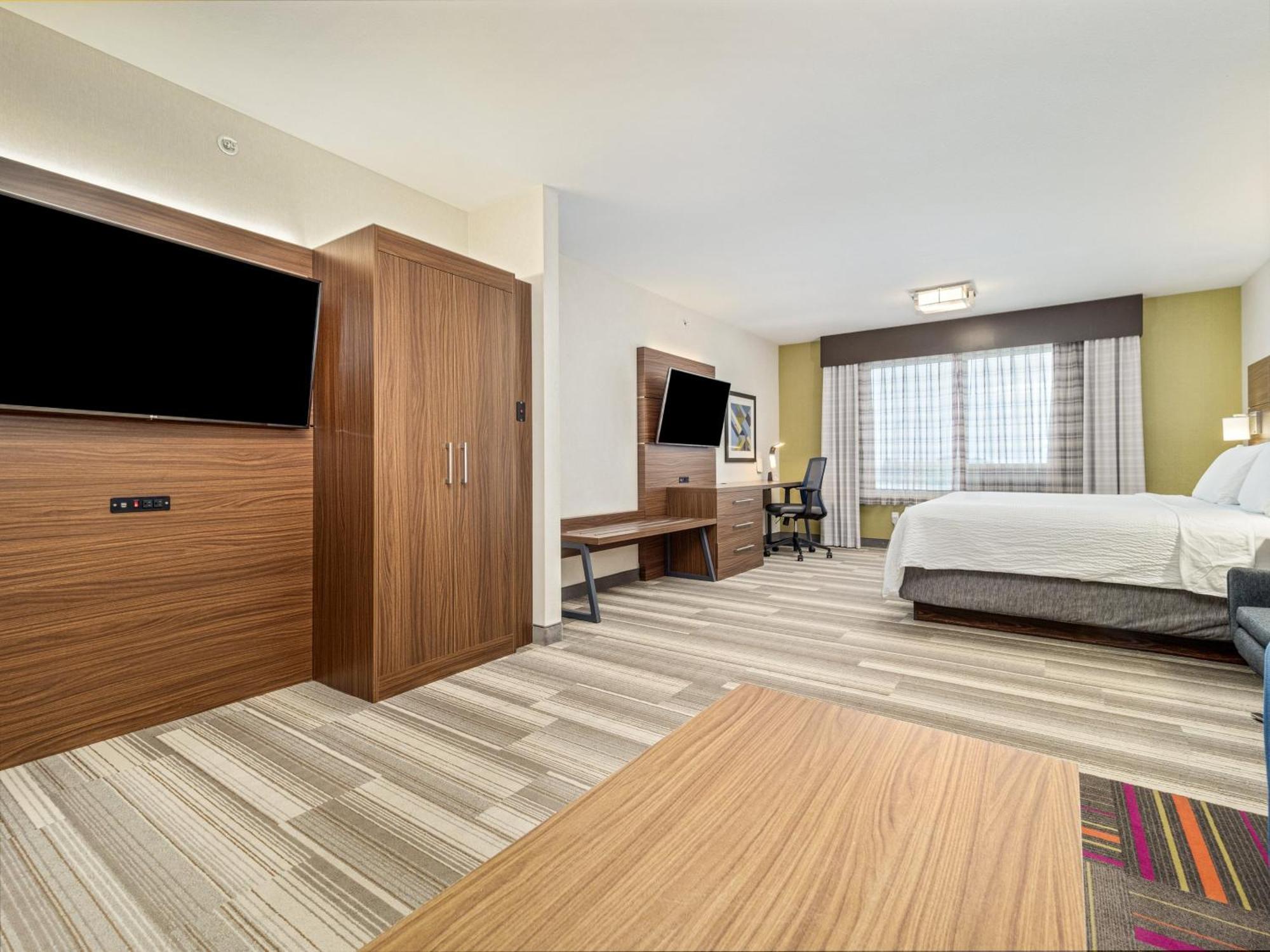 Holiday Inn Express & Suites Medicine Hat By Ihg Екстер'єр фото
